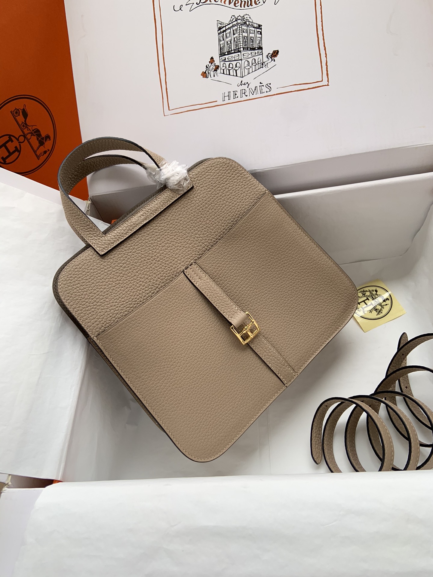 Hermes Halzan 25 Handbag Shoulder Bag In Trench Clemence Leather